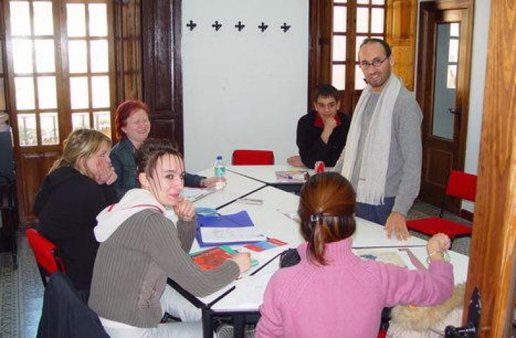 Classe avec ses étudiants