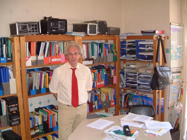 Professeur à l'école IELS