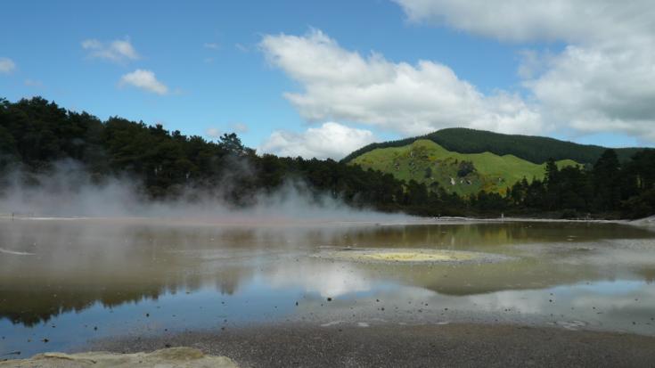 Paysage de l'autre bout du monde, Rotorua (île du Nord)