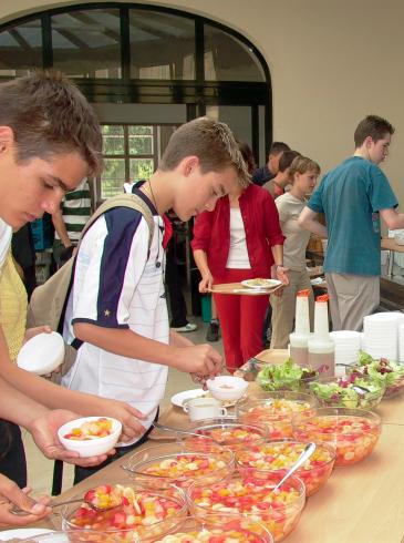 Self-service à la cafétéria du campus