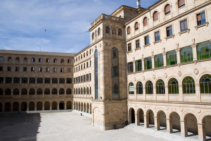 Le superbe collège Calansanz
